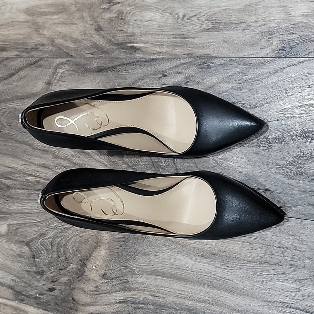 Black Shoes